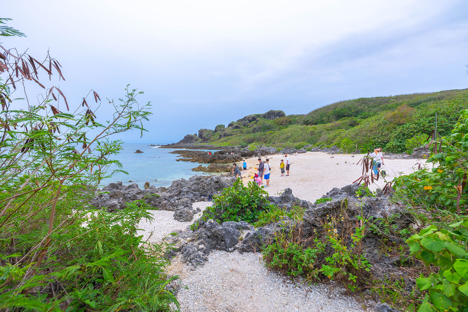 小巴里島岩