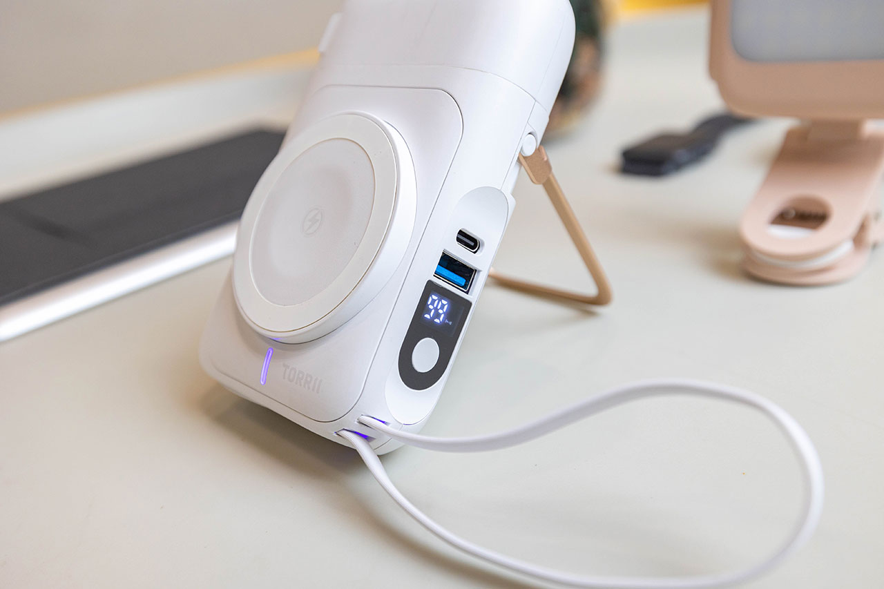 TORRII、SOLA太能充、LUNA月光充，2024行動電源推薦