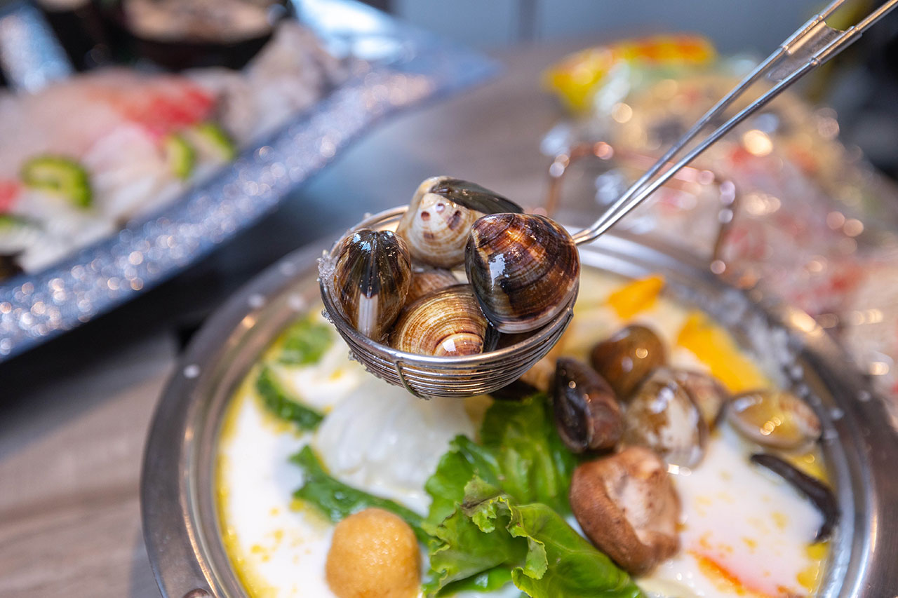 肉多多火鍋-新竹巨城店