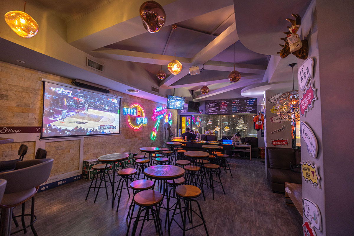 89loop sports bar台北運動酒吧