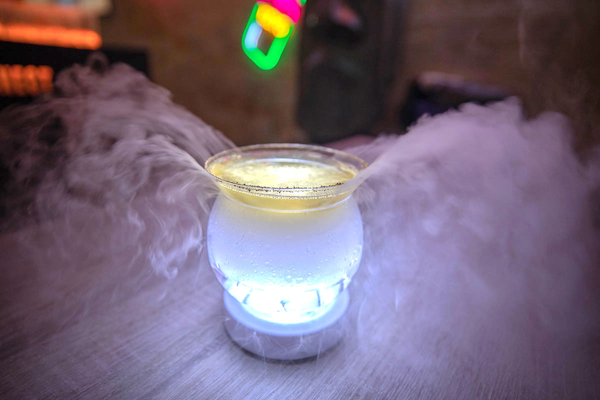 89LOOP SPORTS BAR台北運動酒吧