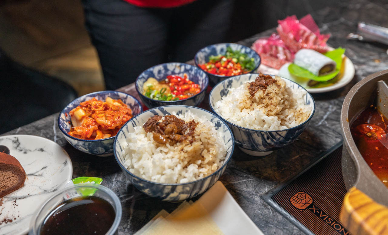 石撈麻辣鴛鴦鍋-松江南京麻辣火鍋