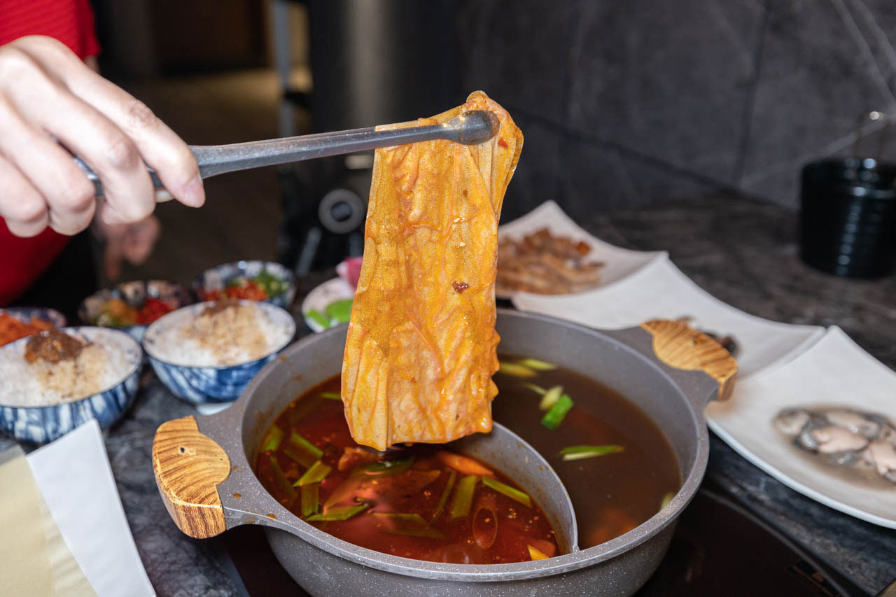 石撈麻辣鴛鴦鍋-松江南京麻辣火鍋