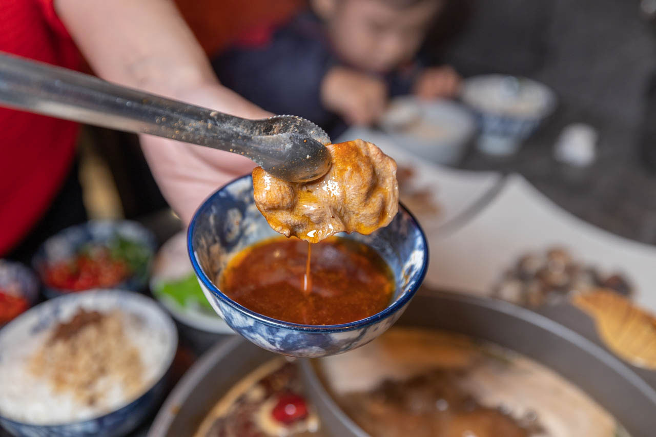 石撈麻辣鴛鴦鍋-松江南京麻辣火鍋