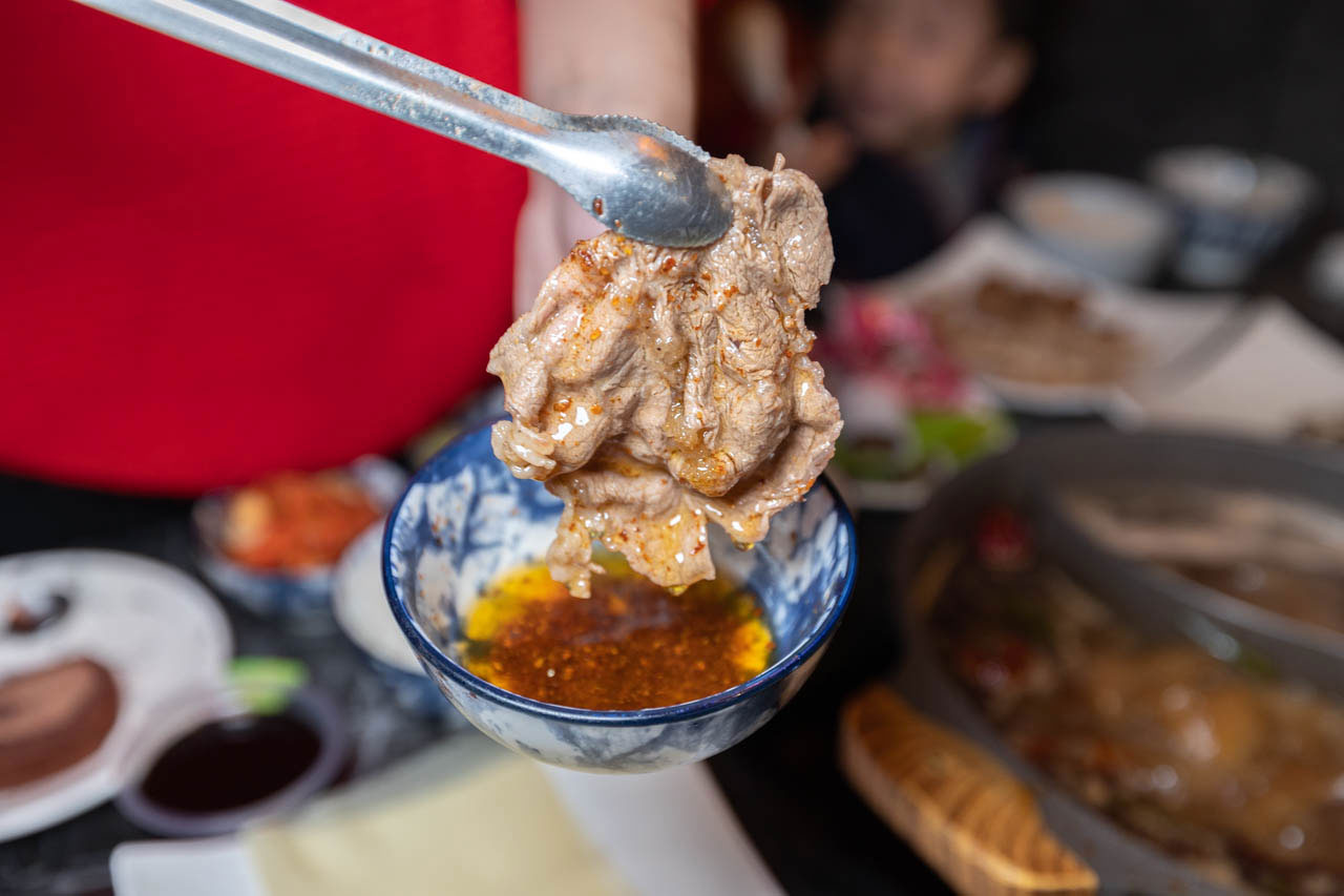 石撈麻辣鴛鴦鍋-松江南京麻辣火鍋