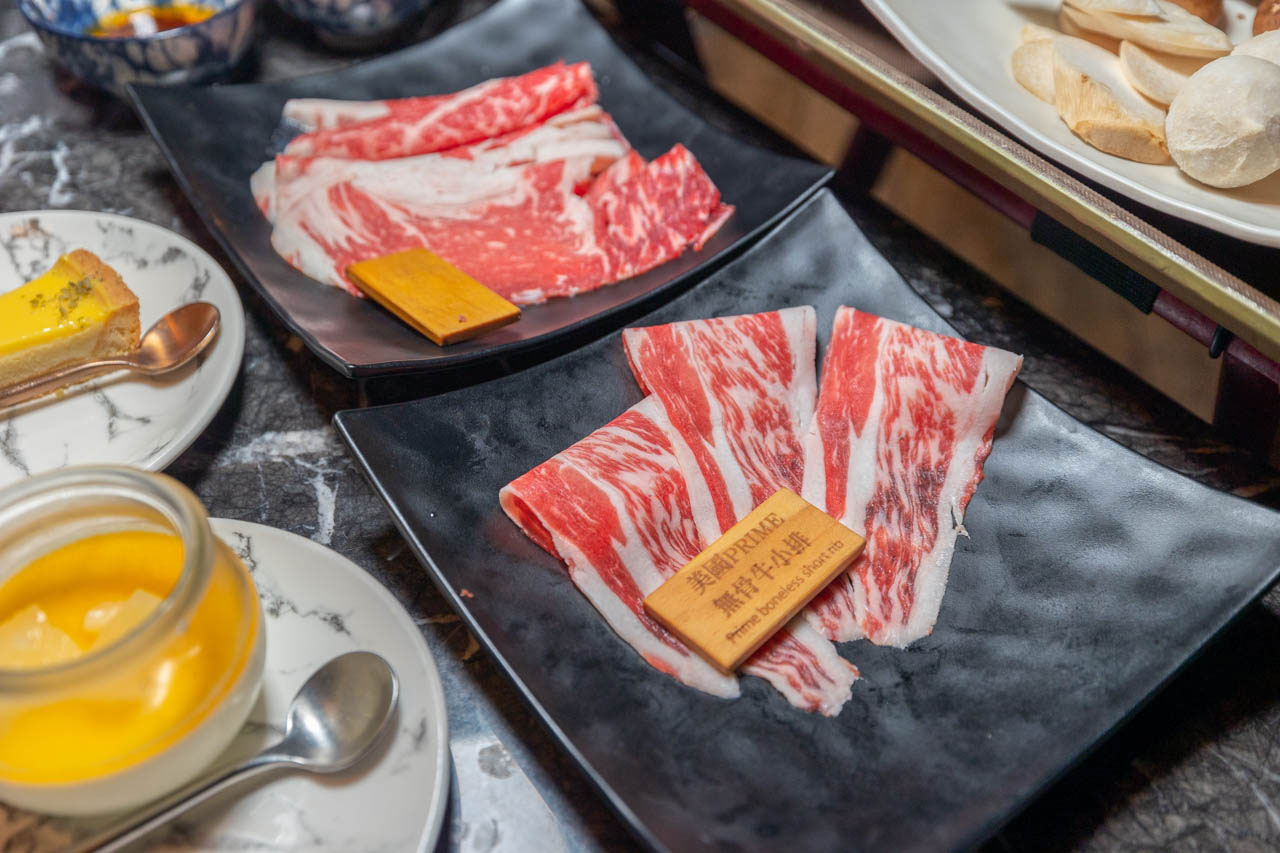 石撈麻辣鴛鴦鍋-松江南京麻辣火鍋