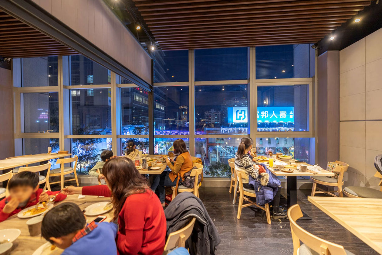 默爾pasta&pizza-誠品新板店