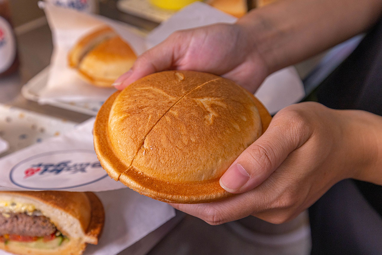 YAKIBURGER燒堡包