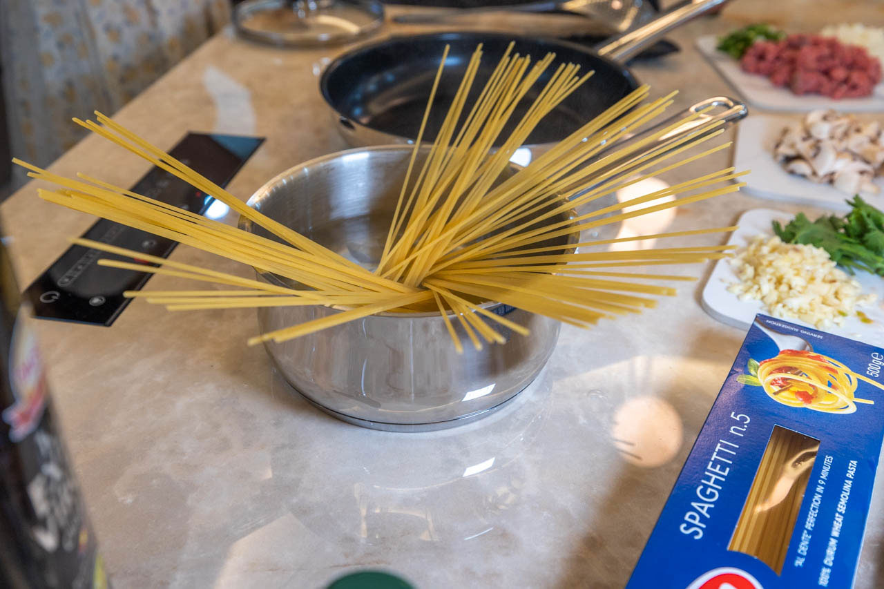 佳聯石業-台中展示中心 INFINITY鈦鋼石