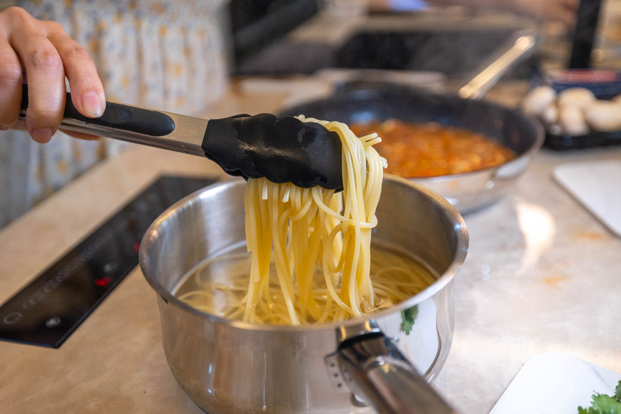 佳聯石業-台中展示中心 INFINITY鈦鋼石