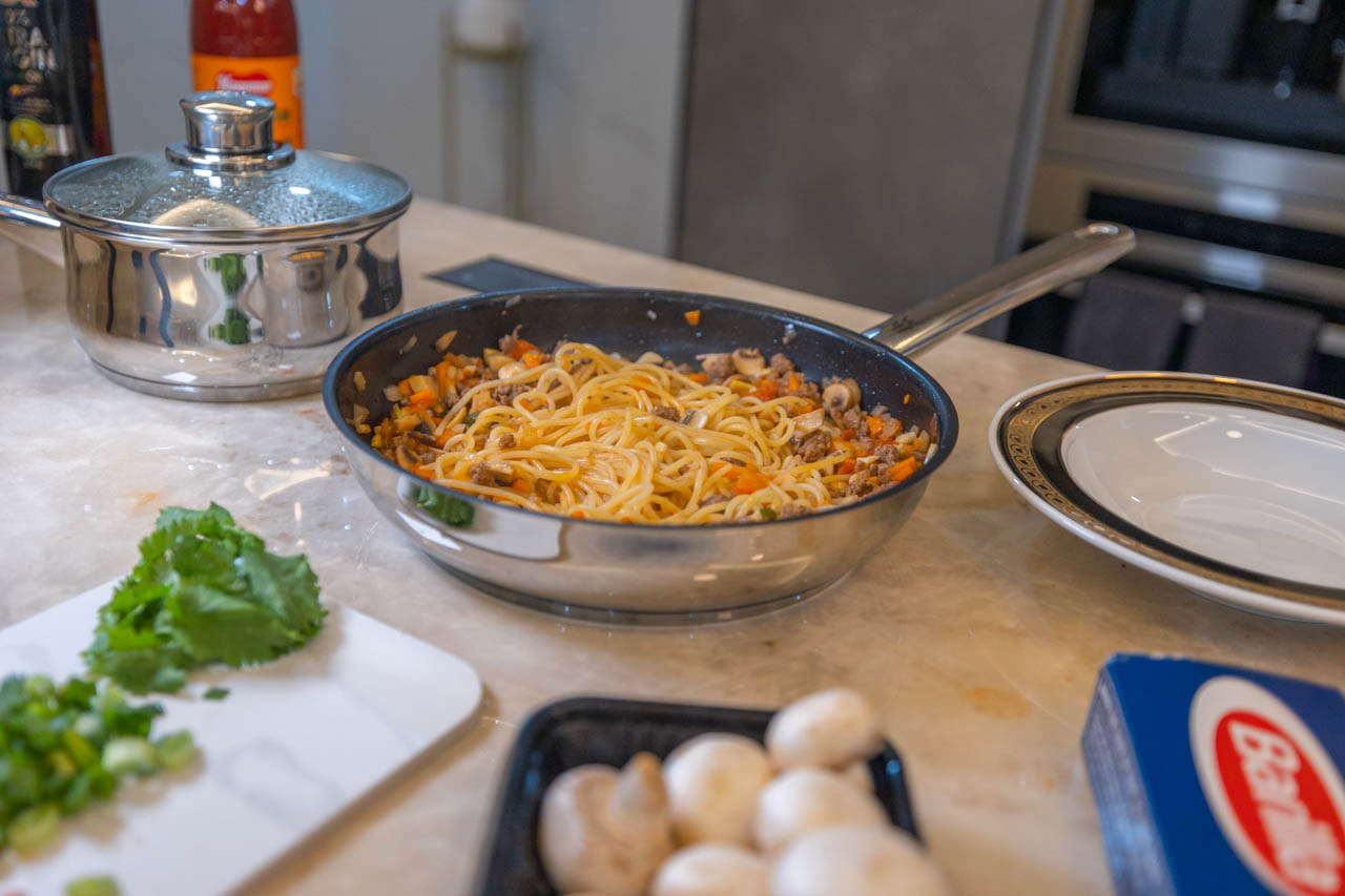 佳聯石業-台中展示中心 INFINITY鈦鋼石