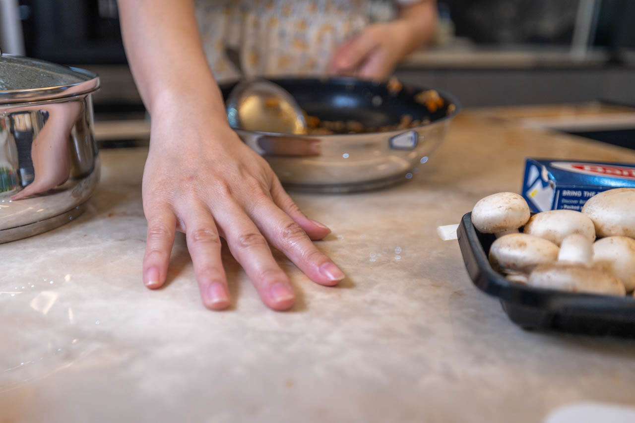 佳聯石業-台中展示中心 infinity鈦鋼石