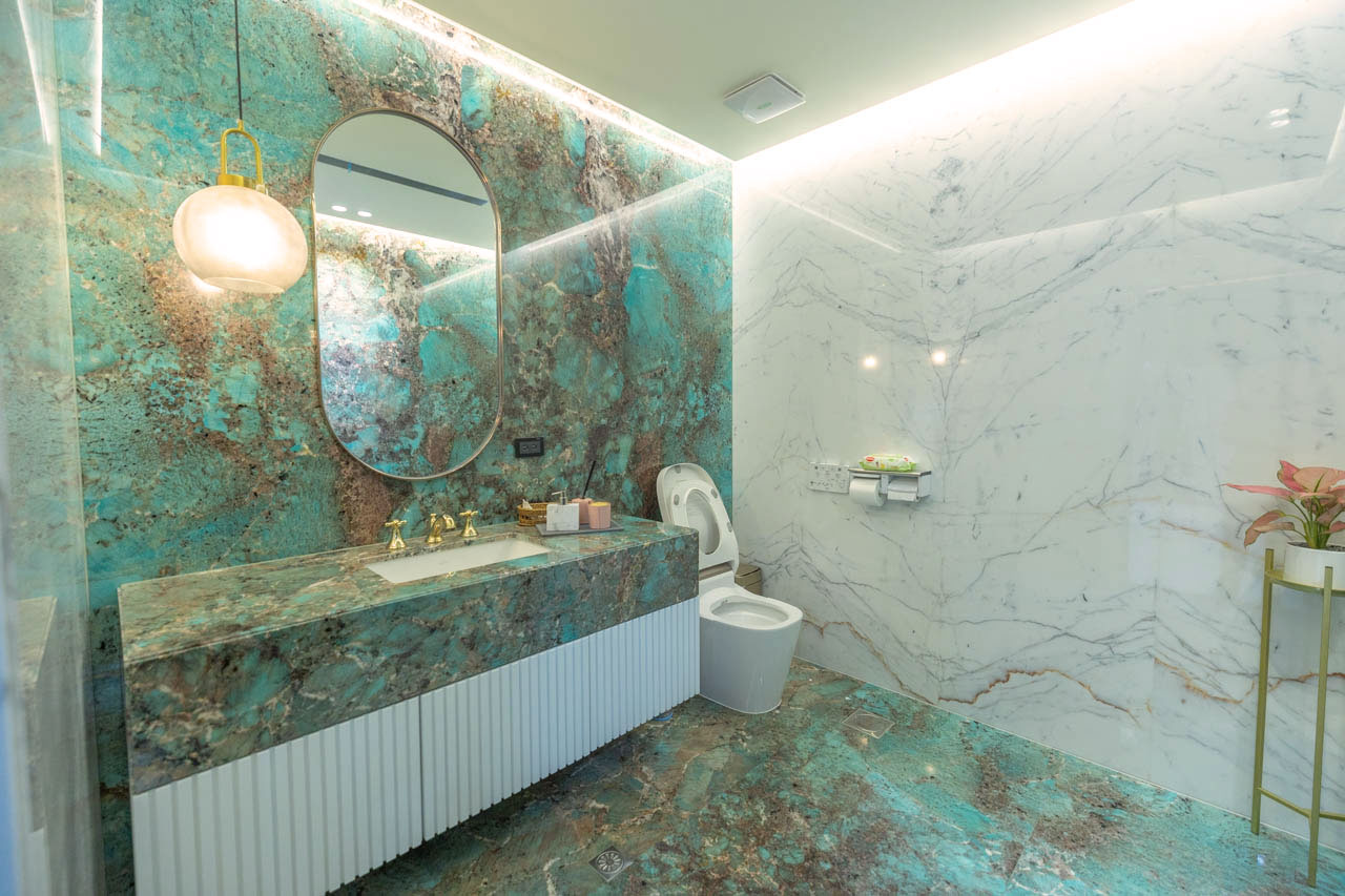 佳聯石業-台中展示中心 infinity鈦鋼石