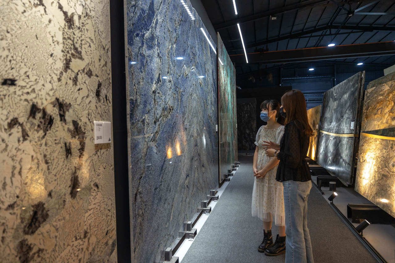 佳聯石業-台中展示中心 infinity鈦鋼石