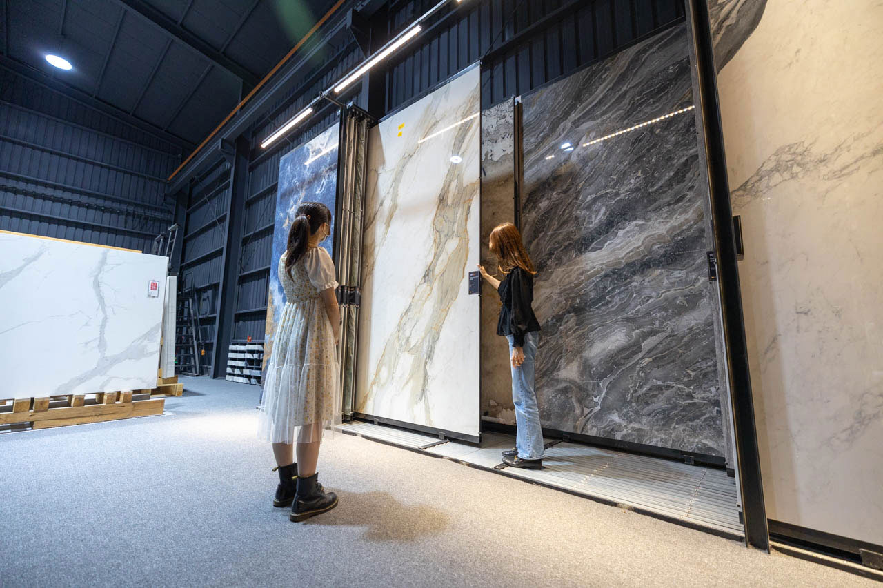 佳聯石業-台中展示中心 infinity鈦鋼石