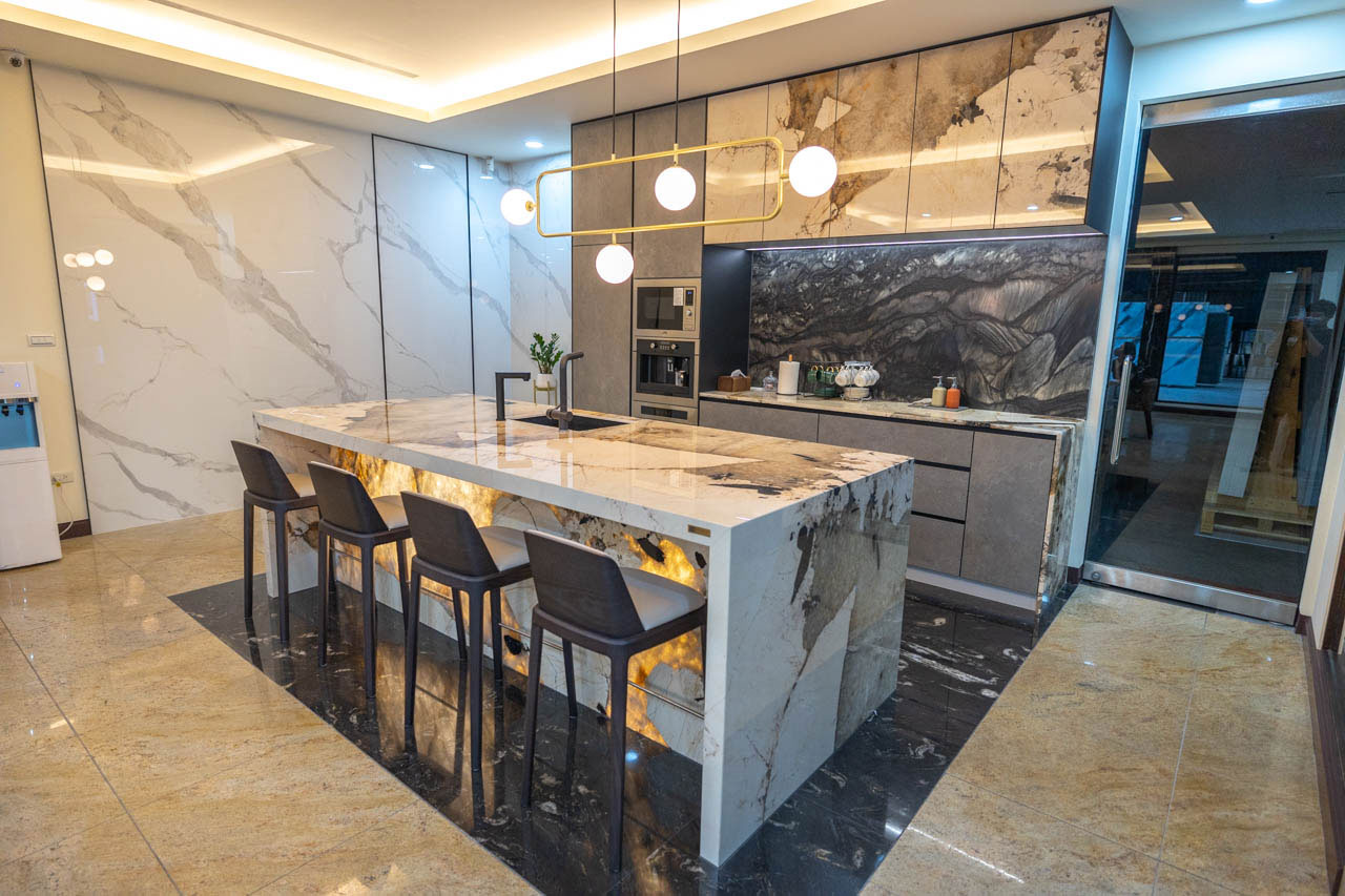 佳聯石業-台中展示中心 infinity鈦鋼石