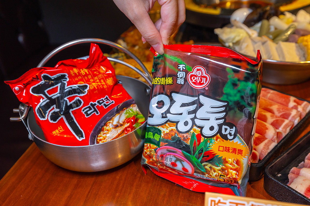 兩餐dookki-두끼韓國年糕火鍋吃到飽(中友店)