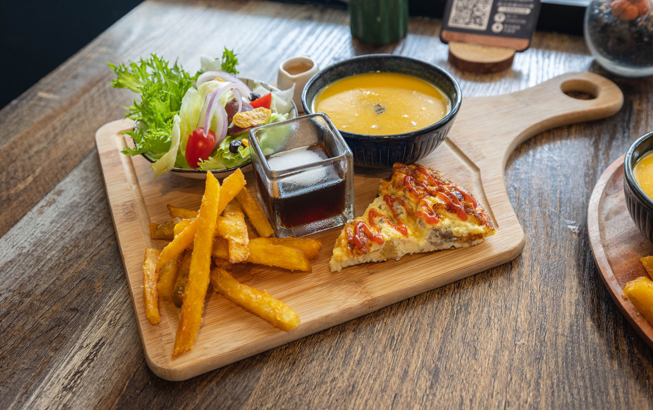 晨光手作料理坊 大里早午餐