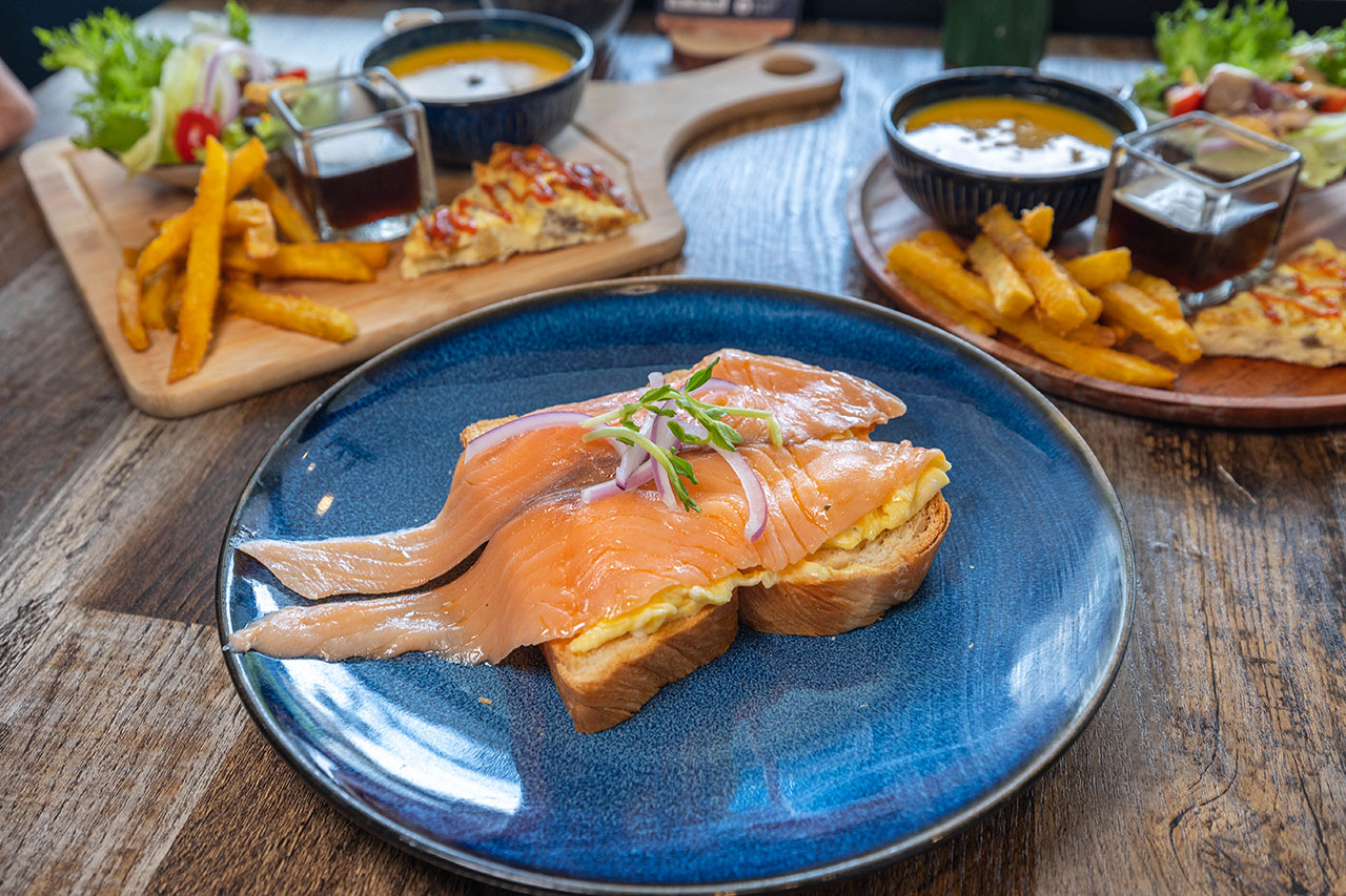 晨光手作料理坊 大里早午餐