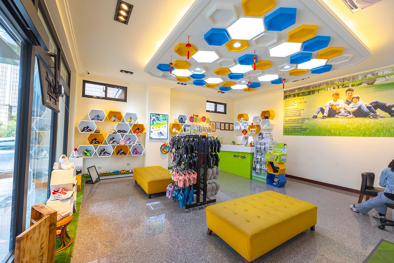 Enrich英立奇足適鞋