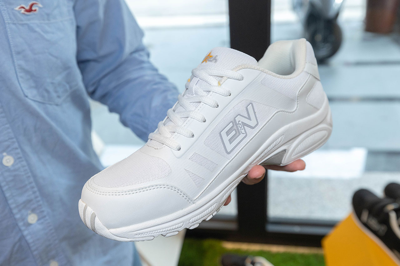 Enrich英立奇足適鞋