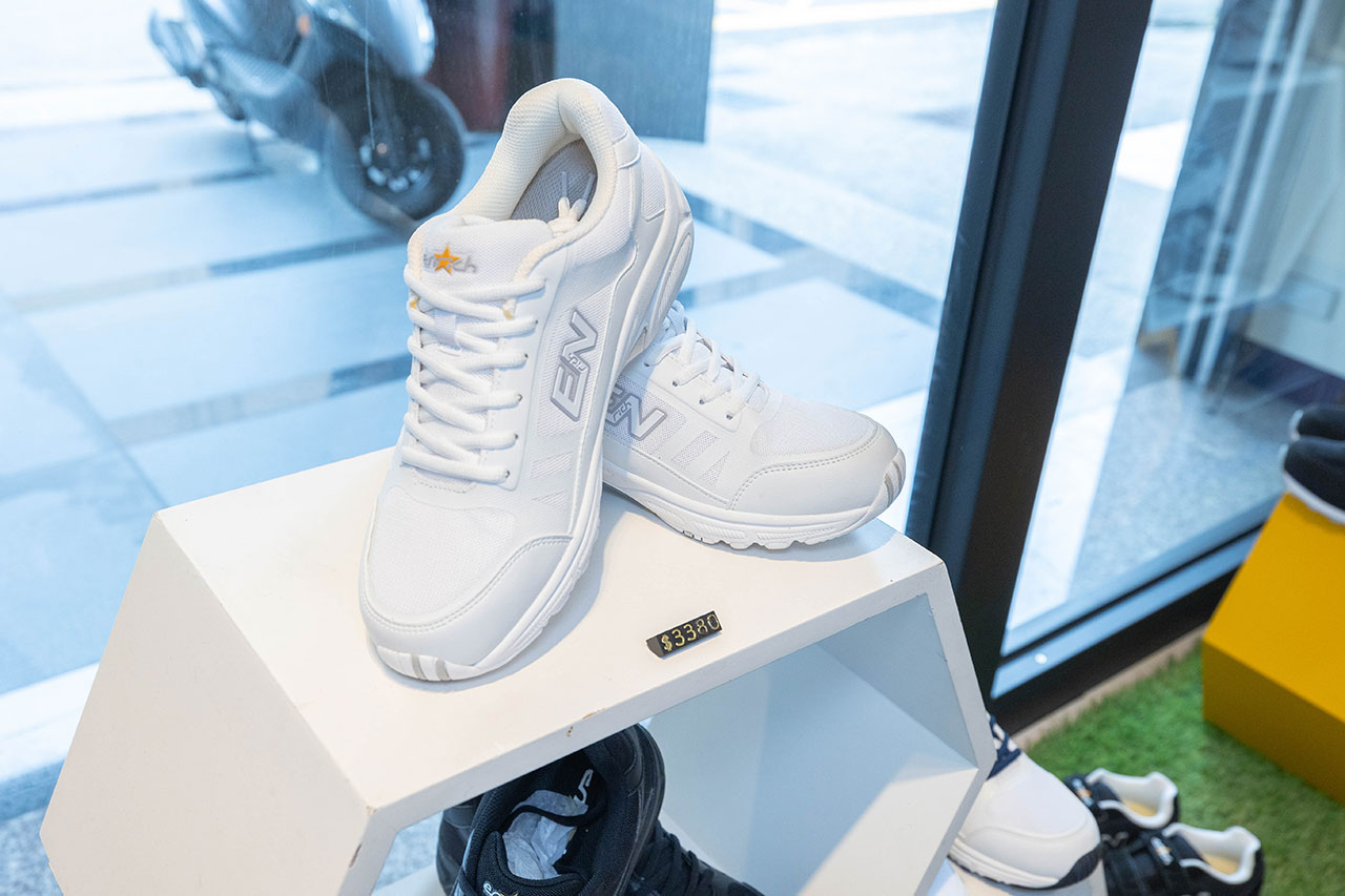 Enrich英立奇足適鞋