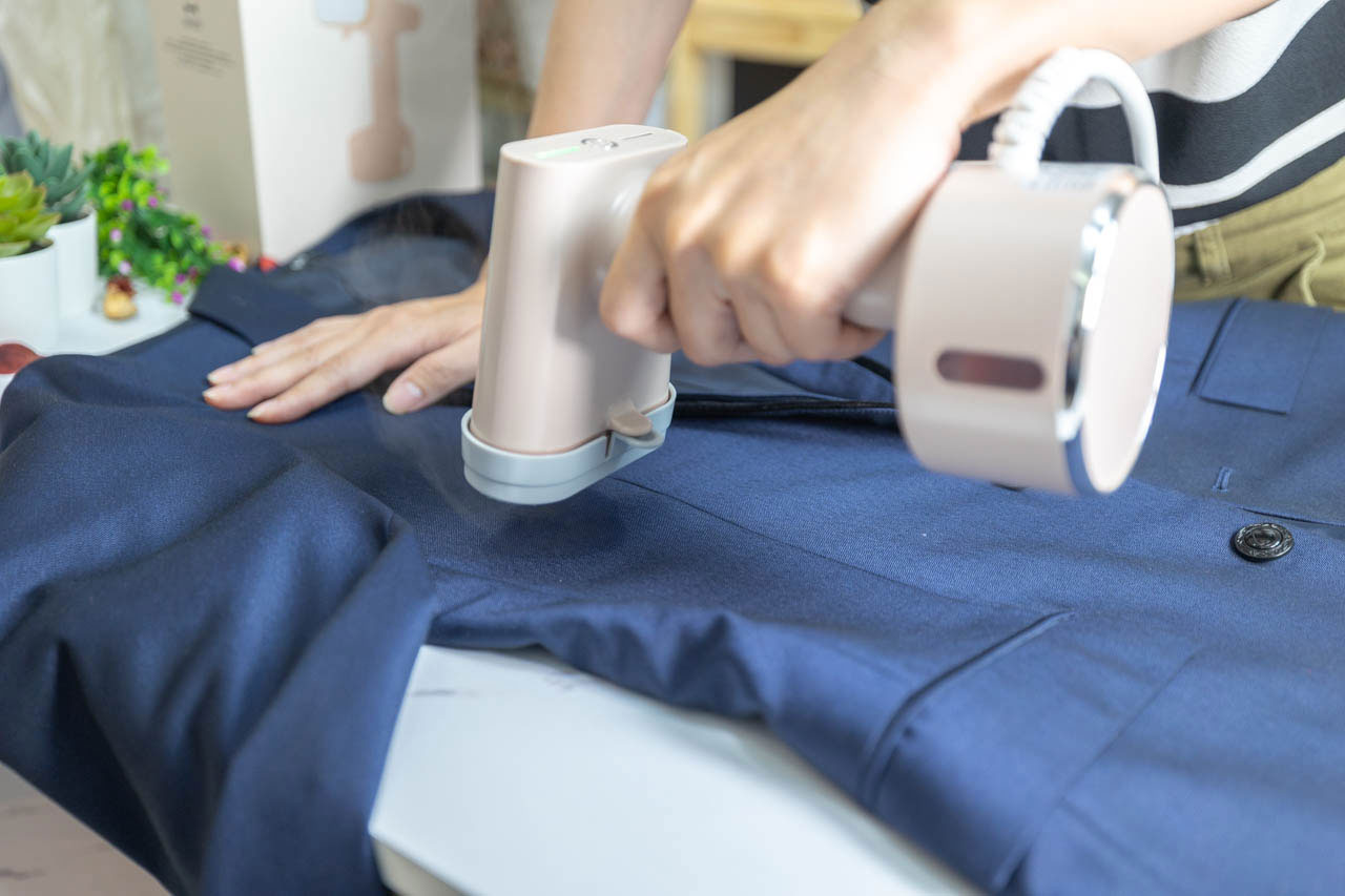 手持turbo加壓蒸汽熨斗開箱