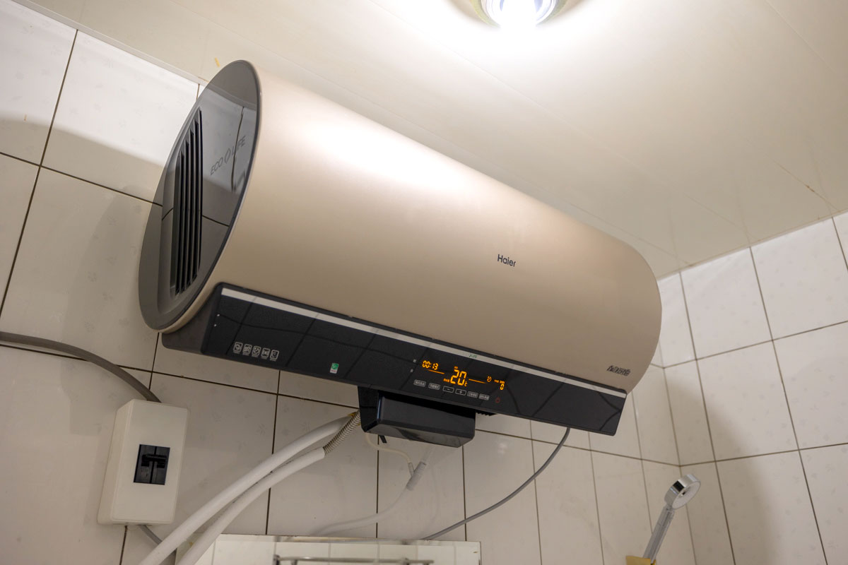 haier海爾空氣能熱泵熱水器80l