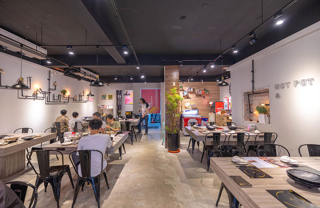 肉多多火鍋-新竹巨城店