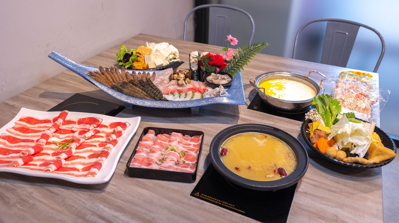 肉多多火鍋-新竹巨城店