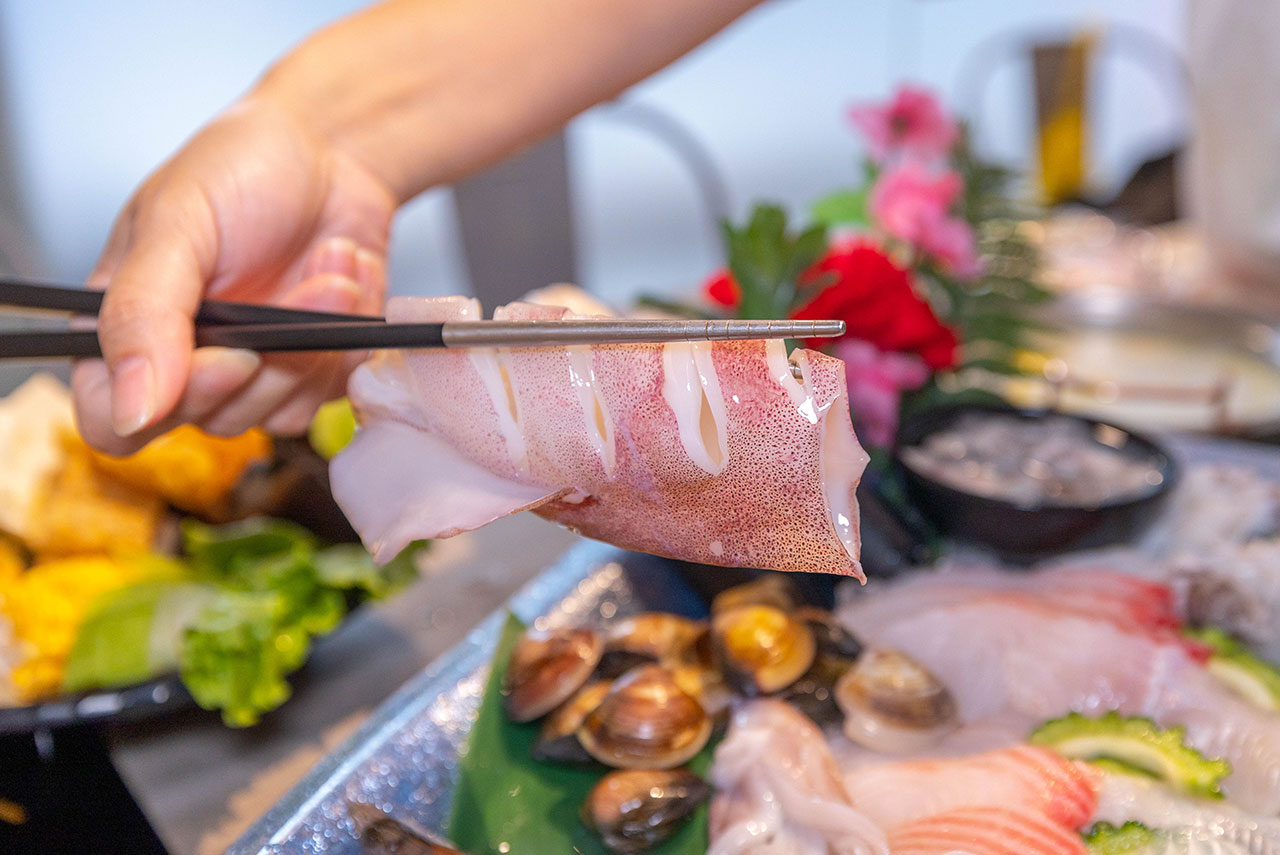 肉多多火鍋-新竹巨城店