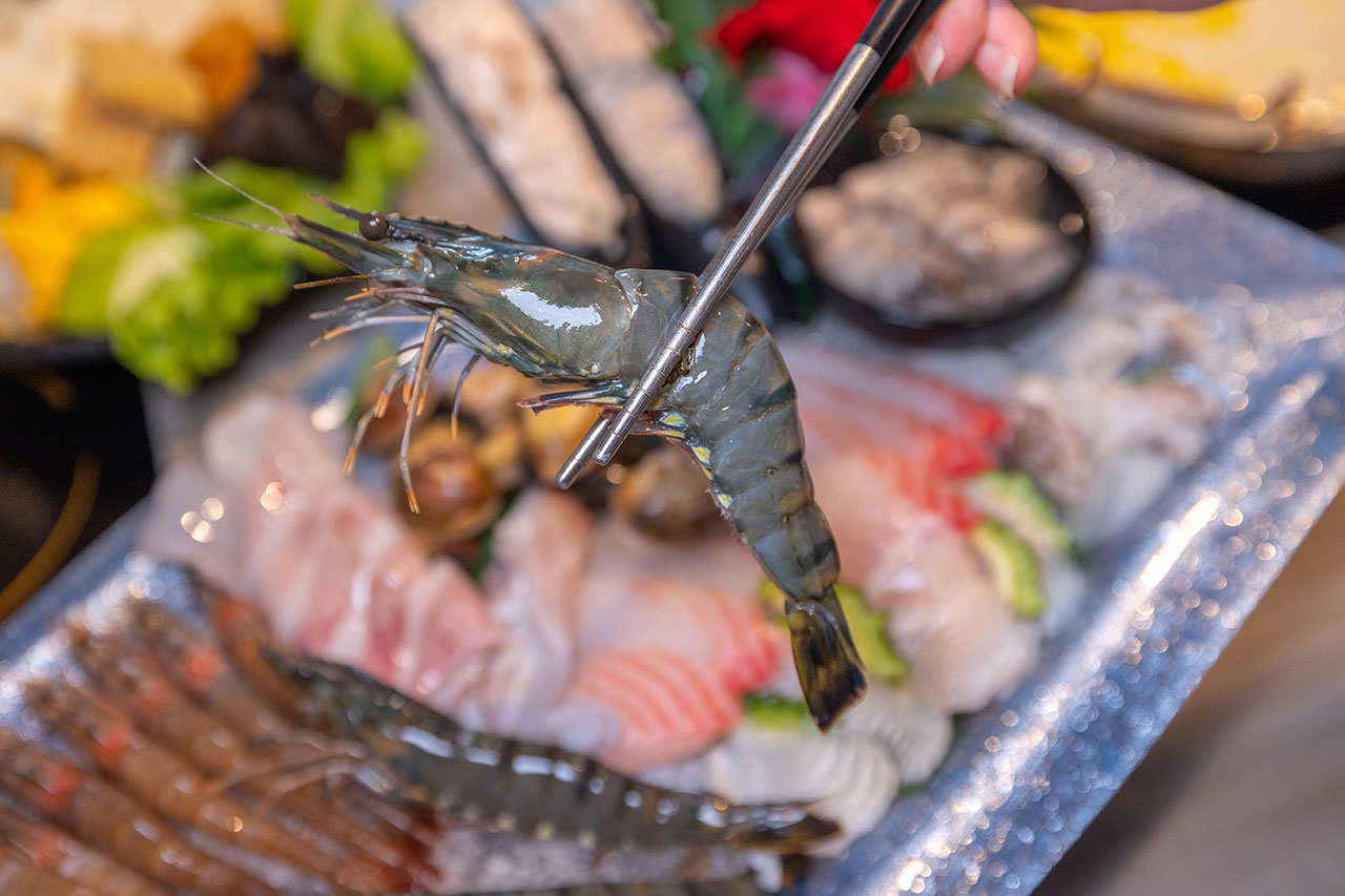 肉多多火鍋-新竹巨城店