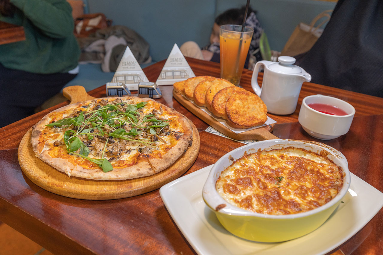 新店安坑輕軌一日遊