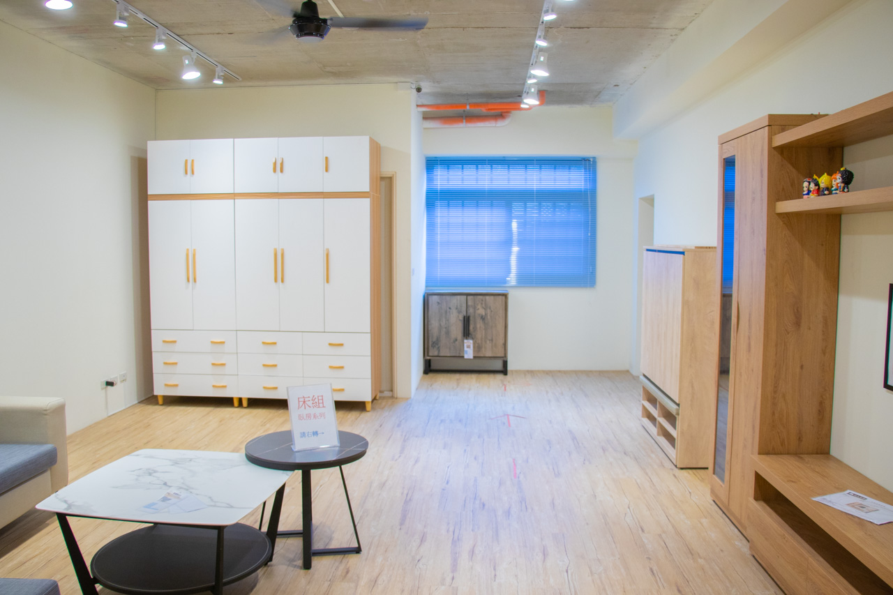 日本直人木業台中店