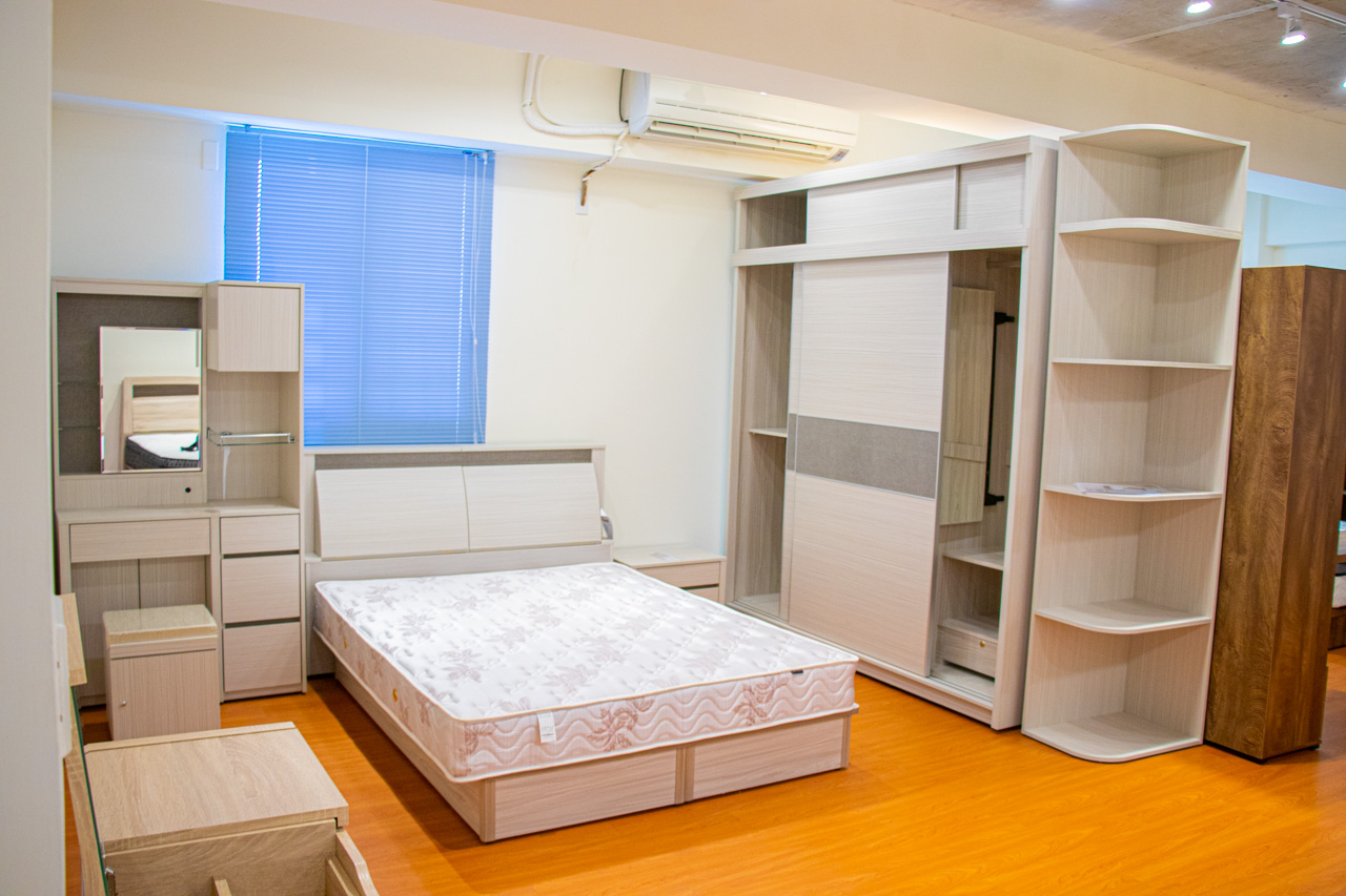 日本直人木業台中店