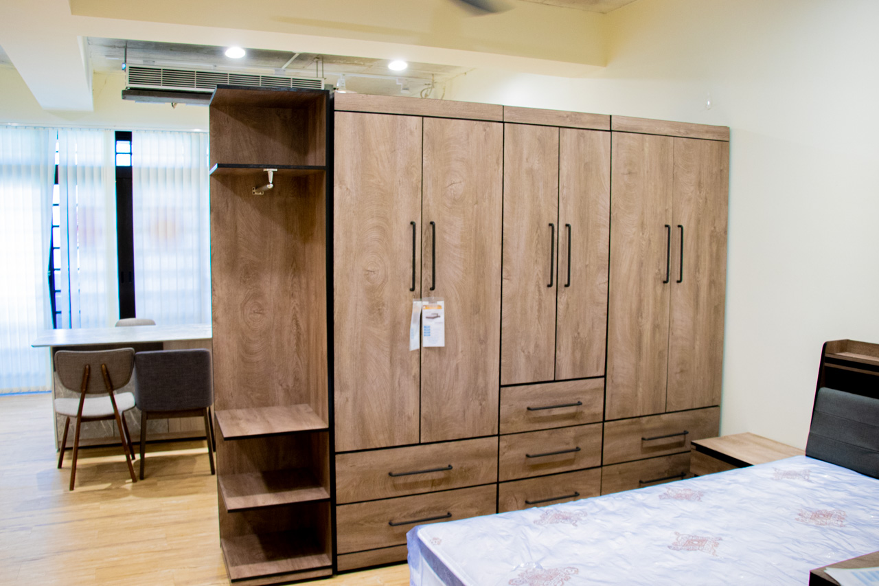 日本直人木業台中店