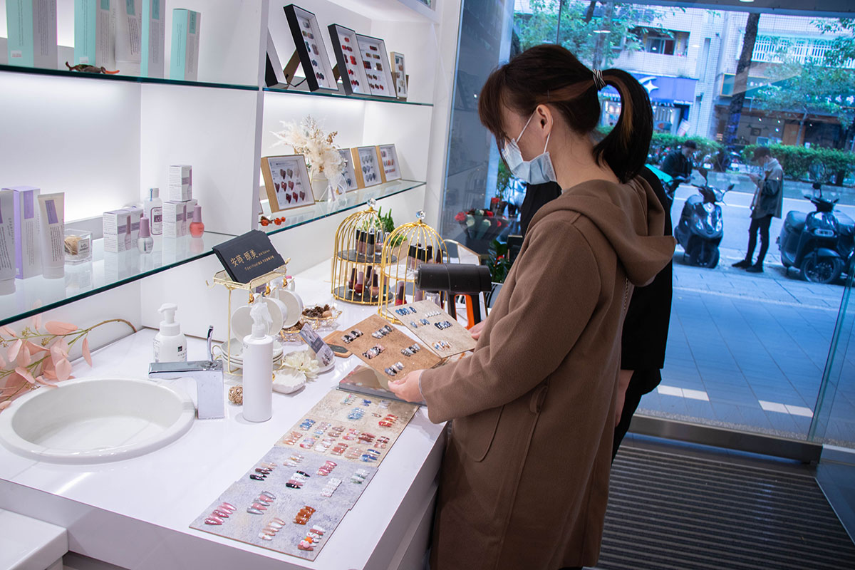 安蒔頤美 安蒔頤美