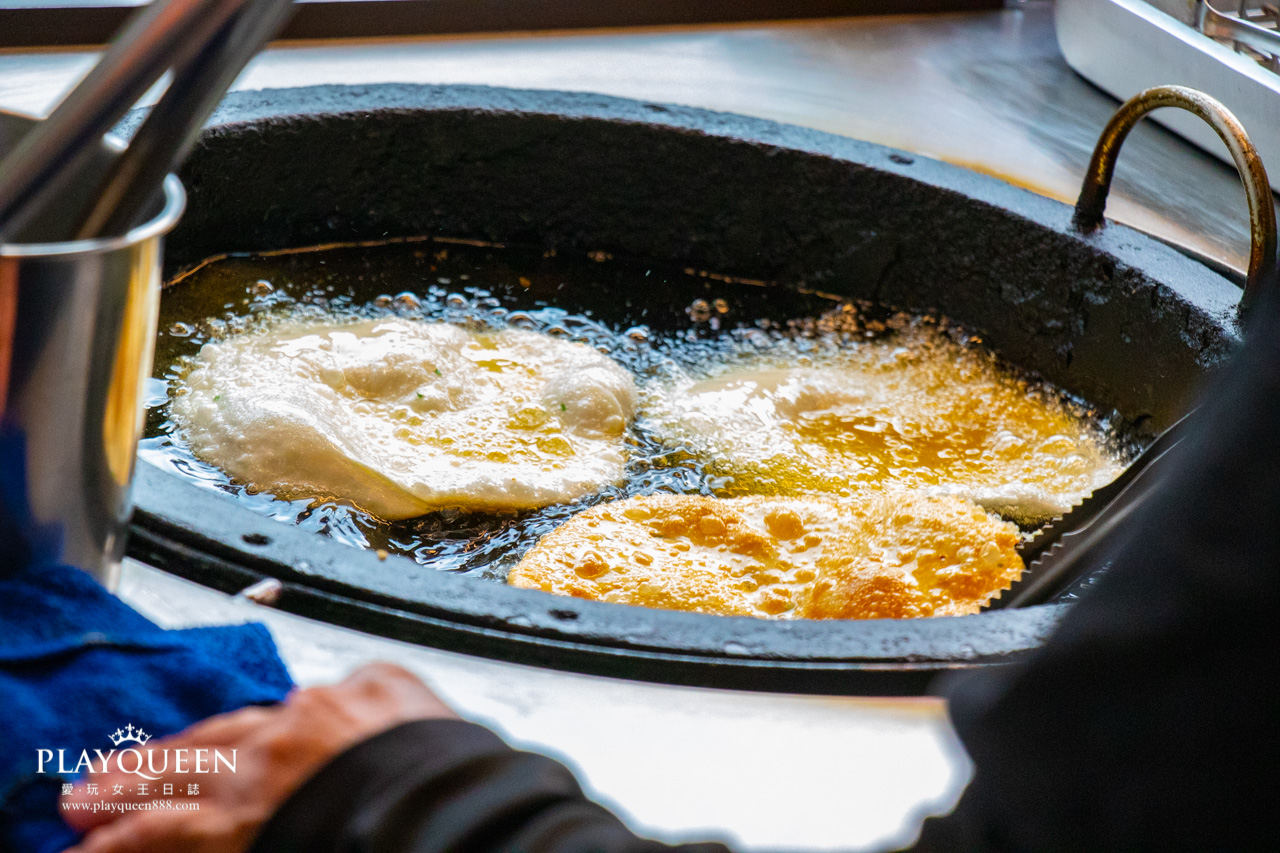 Boom炸蛋蔥油餅台中