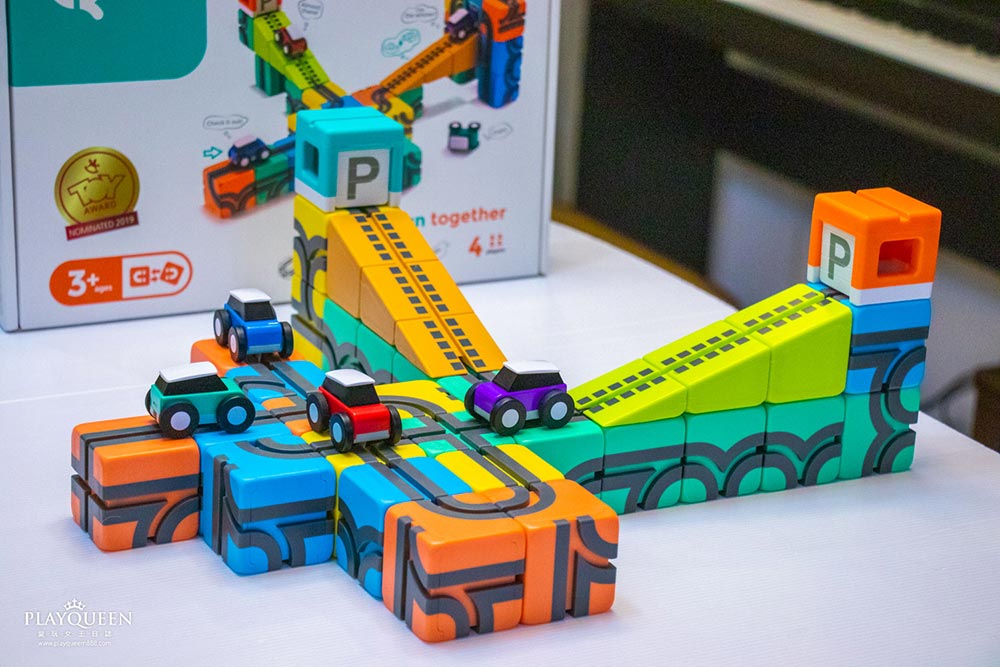 Qbi益智磁吸軌道玩具