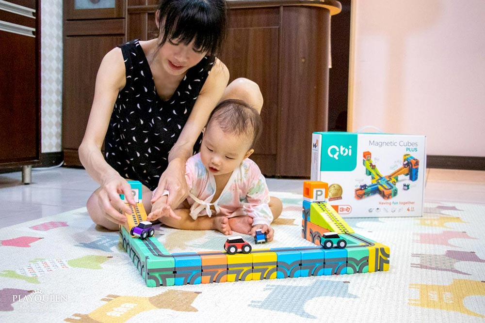 Qbi益智磁吸軌道玩具