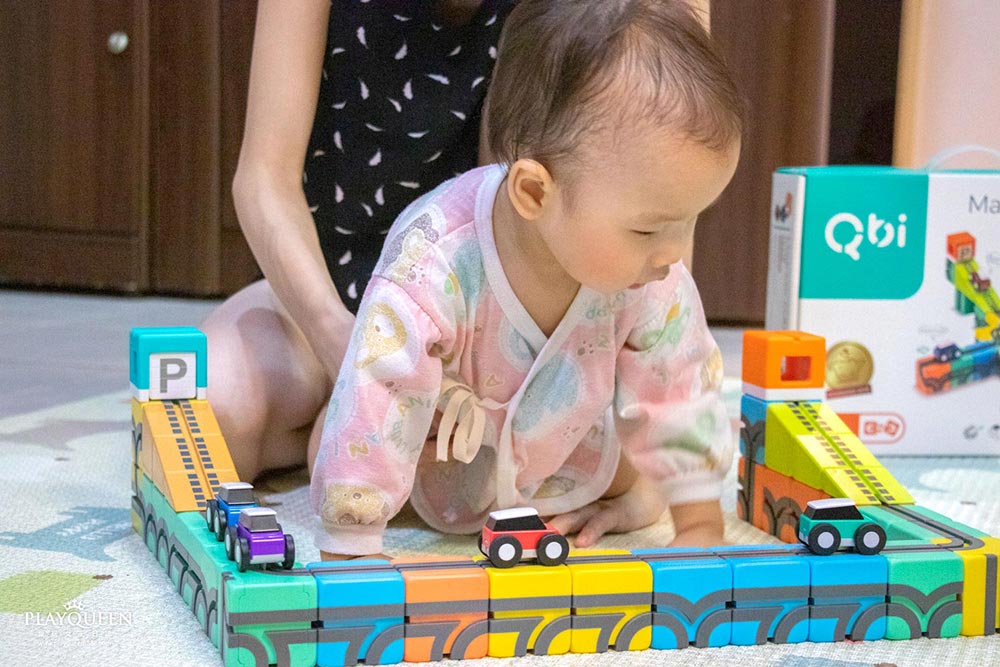 Qbi益智磁吸軌道玩具