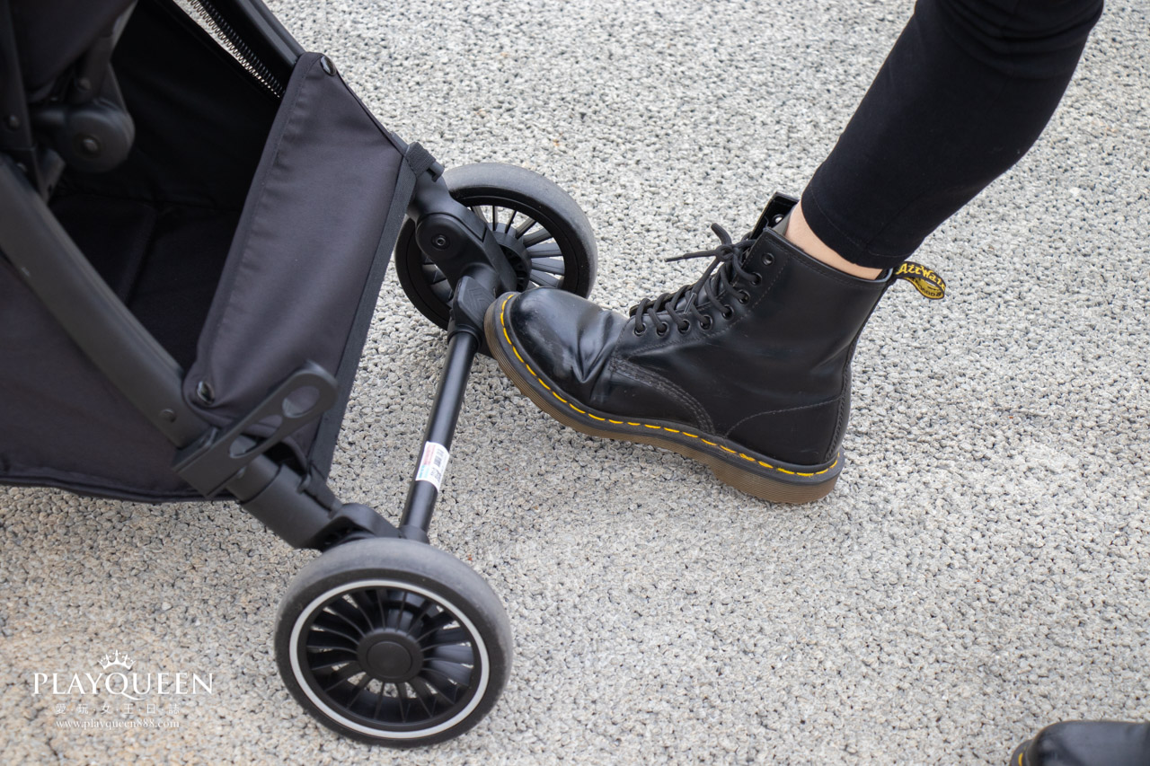 【vivibaby】lightmove 0.1秒瞬收登機嬰兒手推車