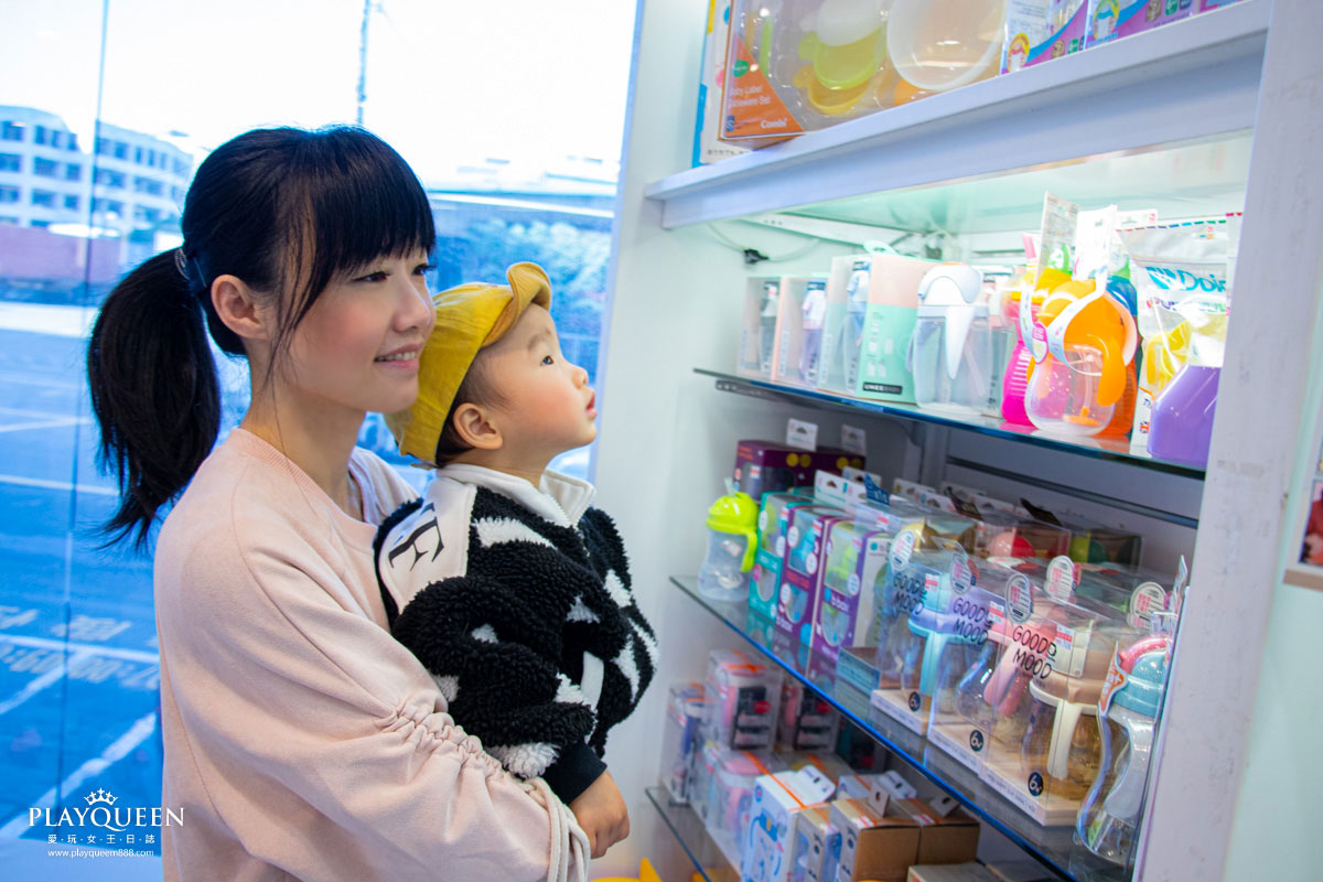 娃娃世界台北旗艦店