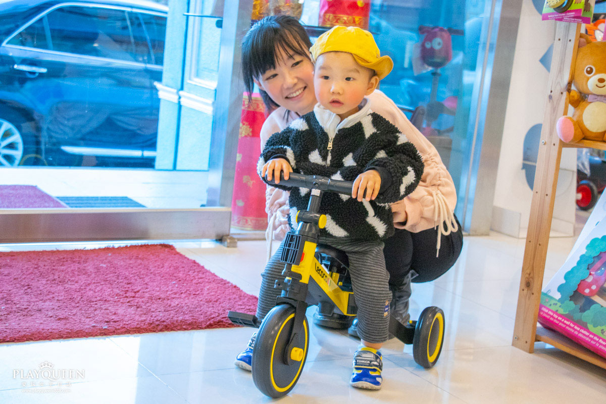 娃娃世界台北旗艦店