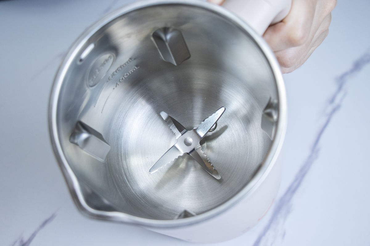 九陽破壁免濾多功能豆漿機輕享版(燕麥杏)D23