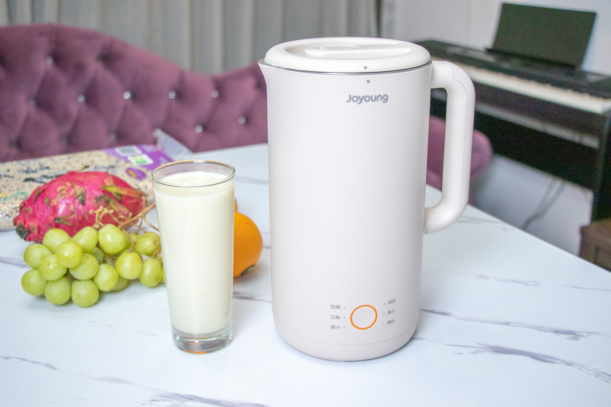 九陽破壁免濾多功能豆漿機輕享版(燕麥杏)d23