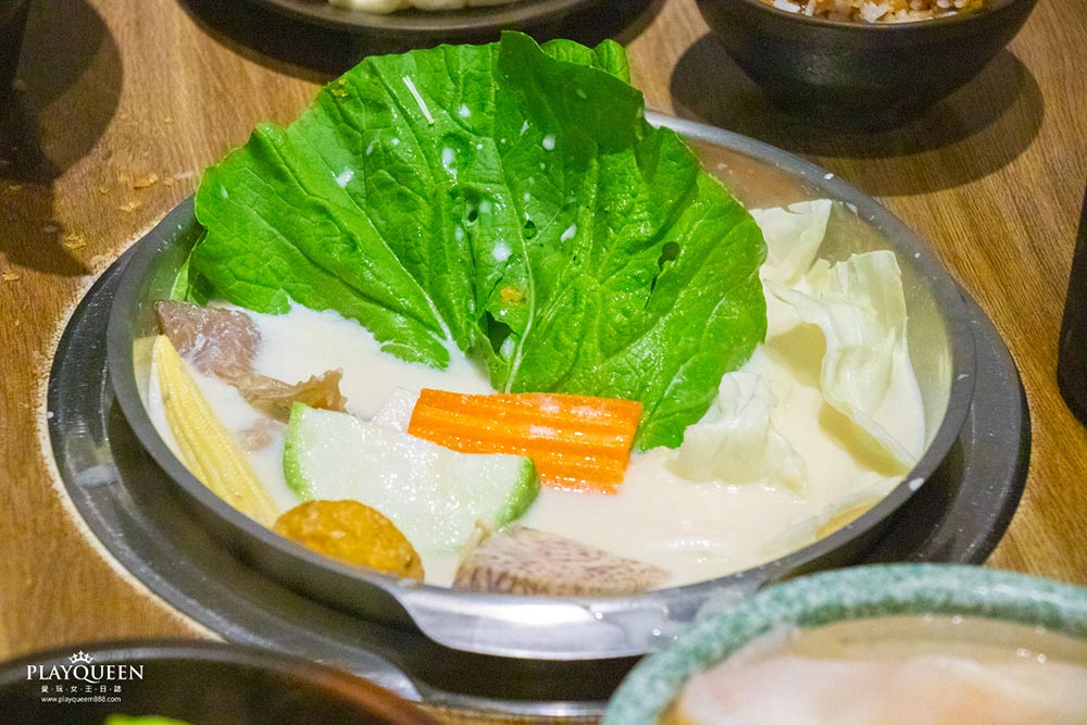 八吋鍋大里總店