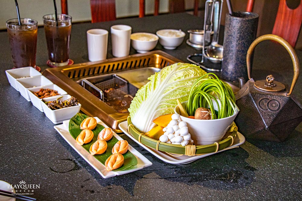 瓦庫麻辣鍋 WOW COOL 瓦庫麻辣鍋 WOW COOL