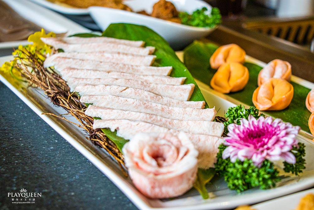 瓦庫麻辣鍋 WOW COOL 瓦庫麻辣鍋 WOW COOL