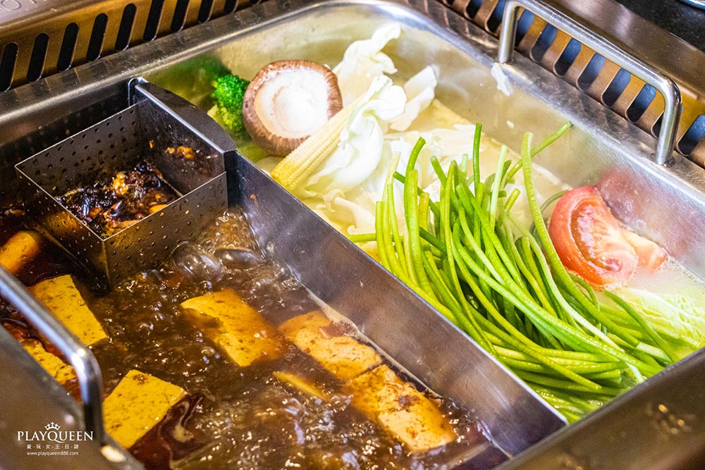 瓦庫麻辣鍋 WOW COOL 瓦庫麻辣鍋 WOW COOL